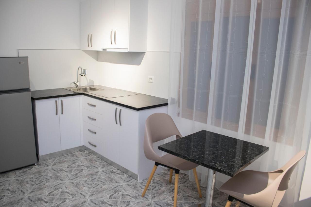 Vila Shehaj Luxury Vlore Exterior photo