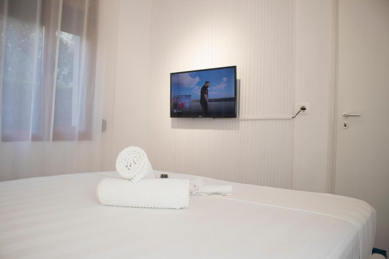 Vila Shehaj Luxury Vlore Exterior photo