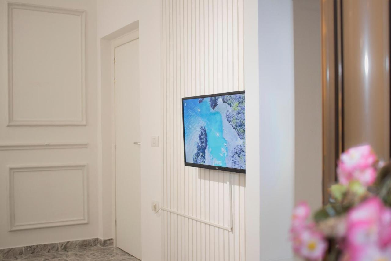 Vila Shehaj Luxury Vlore Exterior photo